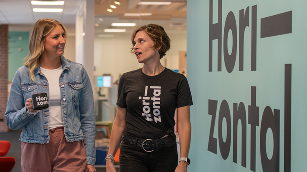 Horizontal blog - women walking at horizontal talent office